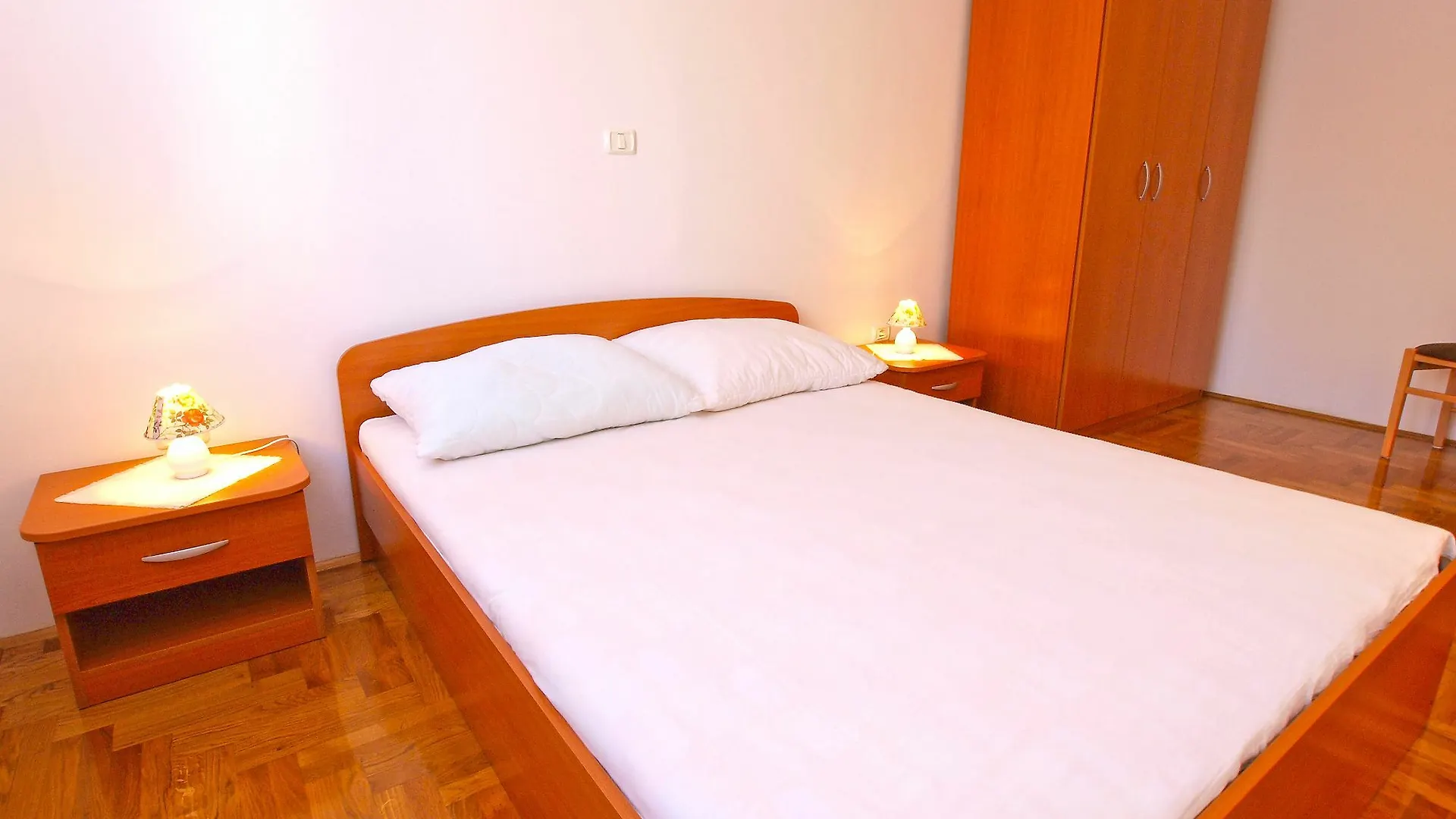 Apartments Fumica 954 Pula 0*,